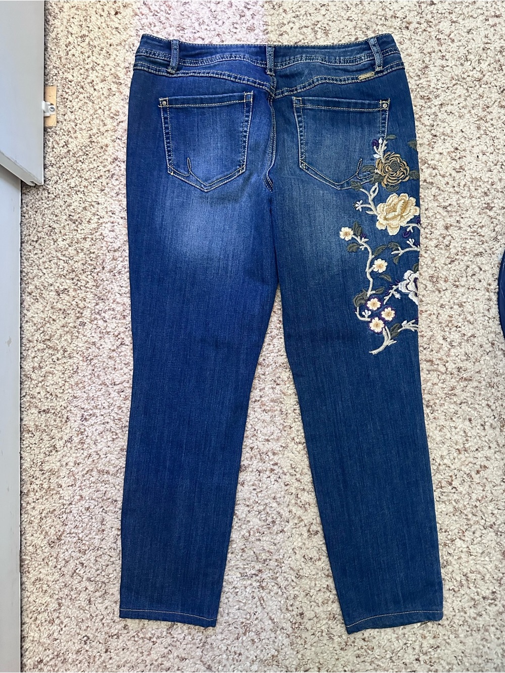 Embroidered Blue Skinny Jeans with Floral Detail - Picture 6 of 8